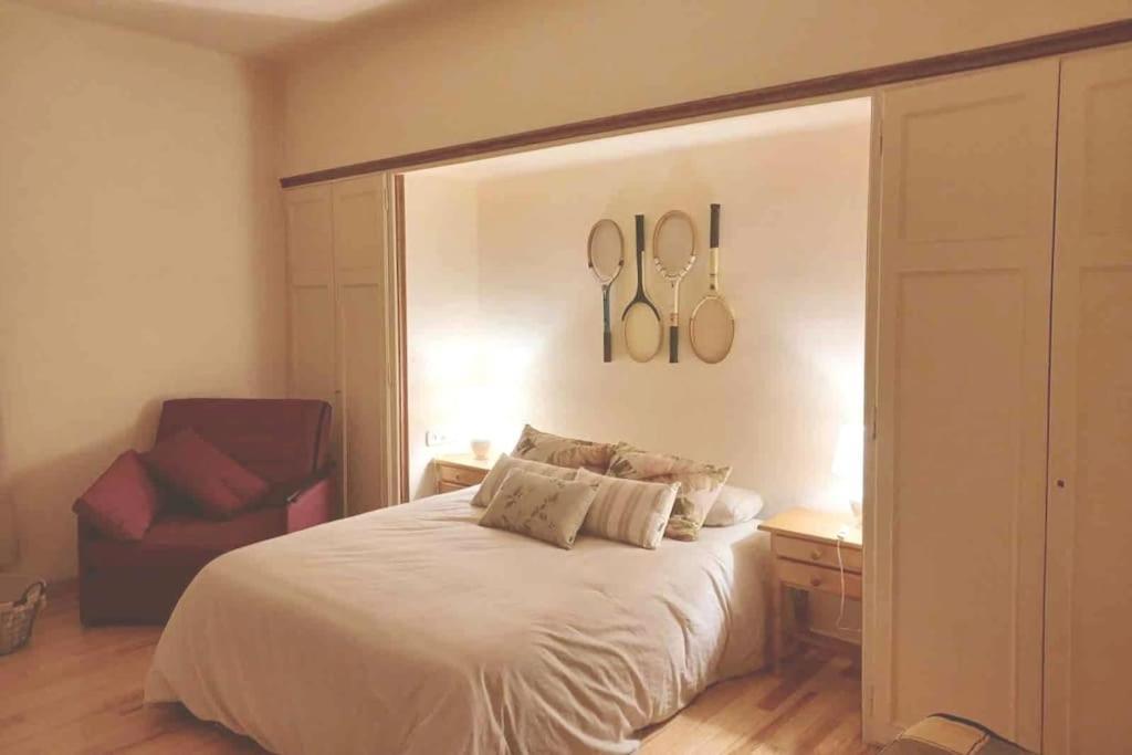 Maison Biscuit. Apartament A La Placa De La Vila Camprodon Exteriör bild