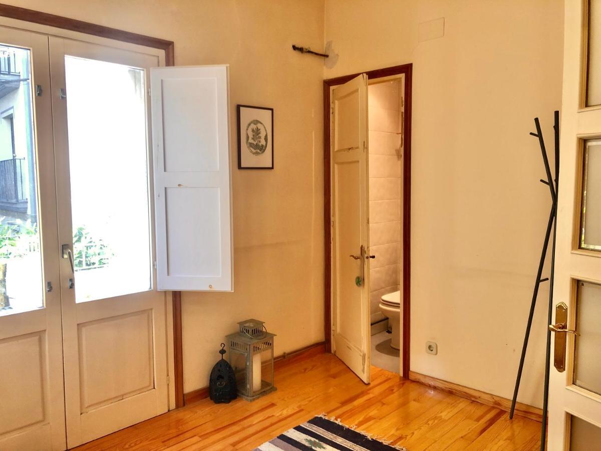 Maison Biscuit. Apartament A La Placa De La Vila Camprodon Exteriör bild